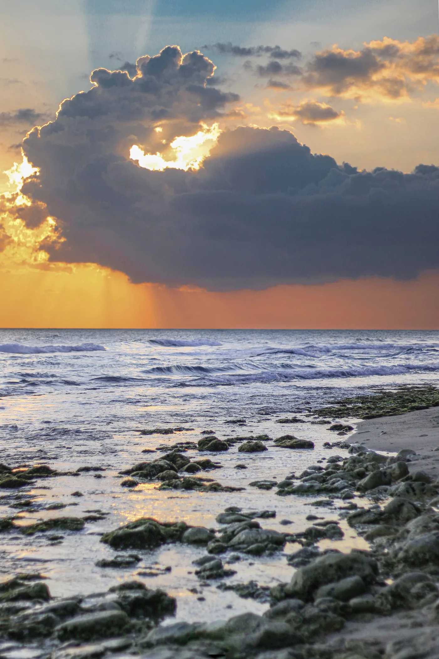 Rocky shoreline and waves at Madiha near Matara