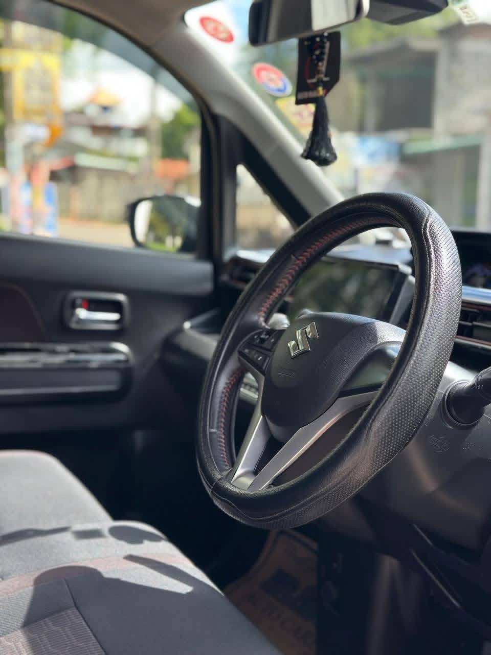 Front cabin of the compact passenger vehicle