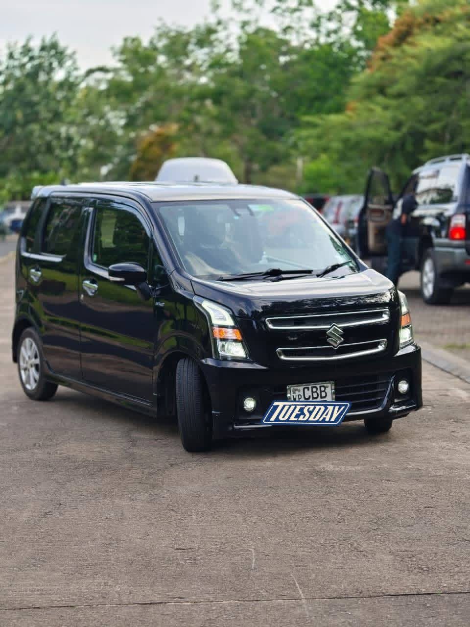 Compact vehicle viewed from the front