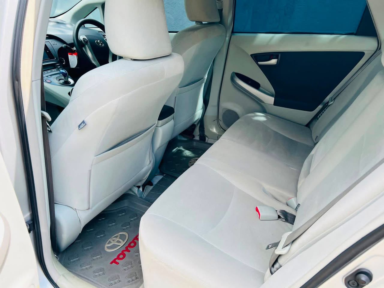 Rear passenger seating in the Toyota Prius